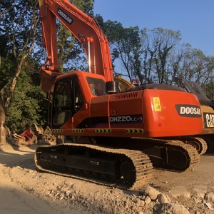 Doosan-Excavadora sobre orugas usada de 20 toneladas, maquinaria de construcción en buen estado, motor de bomba de motor de engranajes, Doosan, 2, 2 unidades - Product Image 2