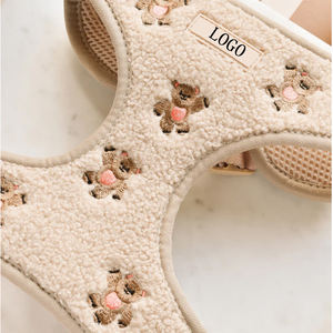 冬の高級ファッション刺繍なしプルパッド入り小型テディ犬ハーネスセットスカーフリーシュ襟うんちバッグホルダーカスタムデザイナー - Product Image 4