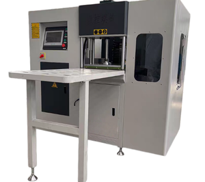 Máquina de Fresado CNC de Alta Precisión para Superficies Finales, para la Industria de Ventanas y Puertas de Perfiles de Aluminio y PVC - Product Image 4