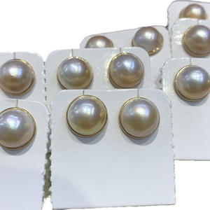 Pendientes de Perlas Mabe Mabei World, 12-13 mm, Chapados en Oro, Perlas Cultivadas Redondas, Engaste Clásico en Bisel para Mujer - Product Image 5