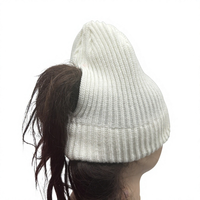 Bonnet tricoté pour queue de cheval et chignon désordonné, bonnet d'hiver pour filles, bonnets côtelés extensibles avec patch logo personnalisé, couvre-chef pour femmes