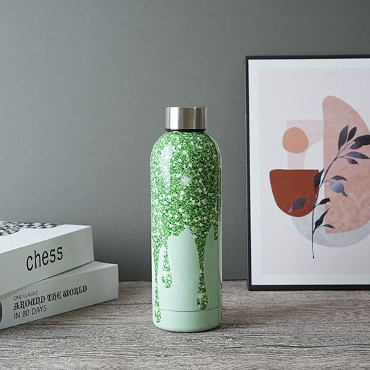 สีเขียว