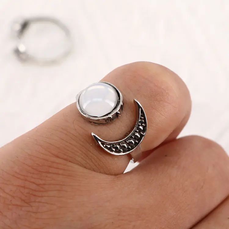 RN1041 Fashion Chic Crescent Beaded Gemstone Moon Synthetic Moonstone Rings for Women,Celestial Jewelry