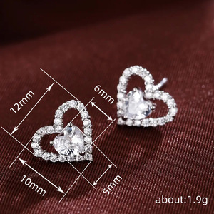 Orecchini a perno a forma di cuore, eleganti e minimalisti, gioielli da donna alla moda, regalo romantico, per l'uso quotidiano, stile da ufficio - Product Image 3