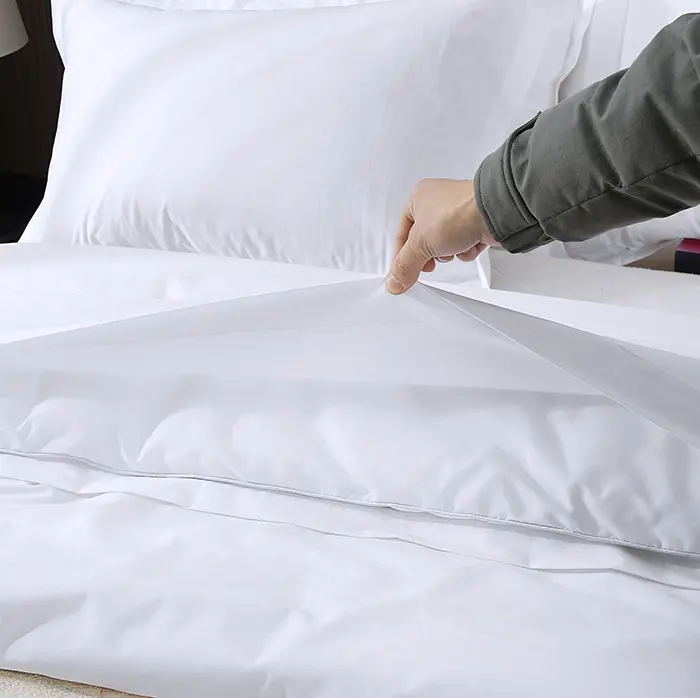 लक्जरी सफेद देनेवाला सेट Duvet कवर कपास बिस्तर सेट हिल्टन होटल चादरें और रजाई