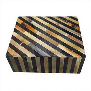 Caja de Pañuelos y Servilletero de Resina Estilo Ángel, Escultura Pintada a Mano, Decoración del Hogar de Alta Calidad, Vajilla - Product Image 1