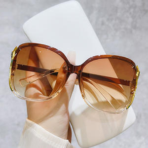 大型サングラスレトロなメガネファッションドットペイントローズサングラス女性用UV保護 - Product Image 6