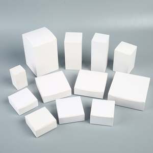 Cajas Cosméticas de Papel Kraft Reciclables Personalizables con Laminado Mate, Impresión de Logotipo Personalizado y Asa para Empaque de Sets - Product Image 5