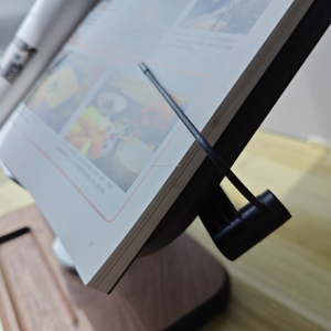 Manos libres Bases giratorias de 360 grados Soporte de metal ajustable Soporte de teléfono portátil para leer Soporte de madera real para computadora portátil personalizado - Product Image 2