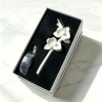 Diffuseur d'huiles essentielles en céramique parfumée, fait main, en forme de fleur de porcelaine, avec bouteille en verre de 100 ml, pour la maison