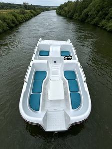 Bateau Électrique en Promotion pour 6-8 Personnes, Équipement de Jeu Aquatique, Logo Personnalisé, OEM, Moulage Rotatif, Bateau de Jeu en Aluminium Moulé sous Pression pour Parc - Product Image 2