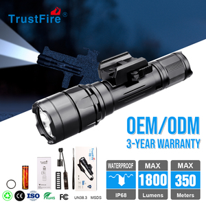 Lampe torche tactique super lumineuse Trustfire R8, 1800 lumens, étanche IP68, torche de secours avec télécommande pour la chasse - Product Image 1
