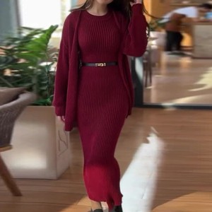 Bộ khăn choàng và váy mùa thu đông cao cấp, chất liệu dệt kim thoải mái, họa tiết trơn, trang trí tua rua, nhuộm màu tự nhiên. - Product Image 2