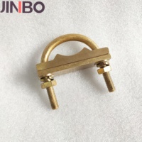 Collier de fixation en U pour barres d'armature de mise à la terre robuste