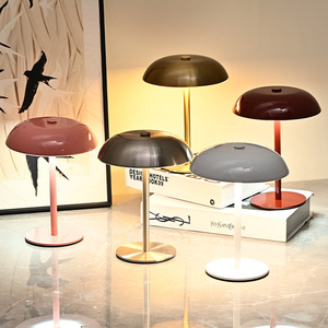 <span class=keywords><strong>Lampe</strong></span> de table portable <span class=keywords><strong>rechargeable</strong></span> en forme de champignon, sans fil, à intensité variable, en métal, fonctionnant sur batterie, avec veilleuse tactile pour chambre, bar, café - Product Image 1