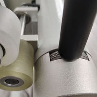 Une usine de bonne qualité fournit directement une Machine à coudre à manchon ultrasonique avec rouleau interchangeable