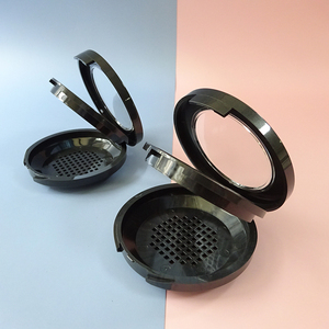 Estuche compacto redondo de doble capa vacío para polvos compactos con espejo, rejilla y almacenamiento para borlas, 59.2mm, de plástico negro para maquillaje de rubor - Product Image 1