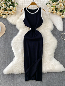 Abito Coreano Stile Molto Semplice a Righe con Collo Alto, Vita Ultra Alta, Slim Fit, Gonna Dritta con Spacco, Design Autunno/Inverno per Donna - Product Image 2