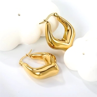 Boucles d'oreilles créoles géométriques épaisses et lisses en acier inoxydable plaqué or 18 carats, hypoallergéniques, imperméables et inaltérables