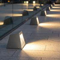 Lampadaire LED compact IP65, éclairage de chemin asymétrique extérieur, acier inoxydable, éclairage paysager à basse intensité