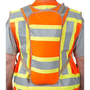 Sac à dos d'hydratation de randonnée et de cyclisme personnalisé en gros, imperméable, de sport de montagne, haute visibilité, réfléchissant, avec poche à eau - Product Image 2