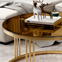 Table basse ronde de luxe, surface en verre trempé, base côtelée blanche, bord doré, décoration moderne pour le salon, facile à nettoyer