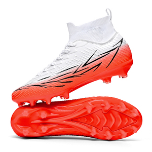 OEM OEM - Chaussures de football à <span class=keywords><strong>crampons</strong></span> durables pour hommes/femmes, pour l'équipement d'équipe en gros, vente directe usine, modèle 2026 toutes saisons - Product Image 1