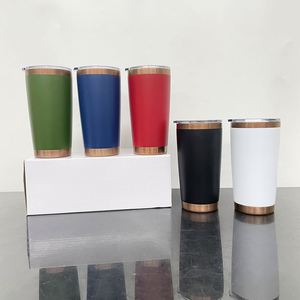 Gobelet isotherme sous vide US RTS 20oz rouge mat avec fond vert effet miroir, couvercle magnétique et paille en PP, pour gravure laser de Noël - Product Image 4