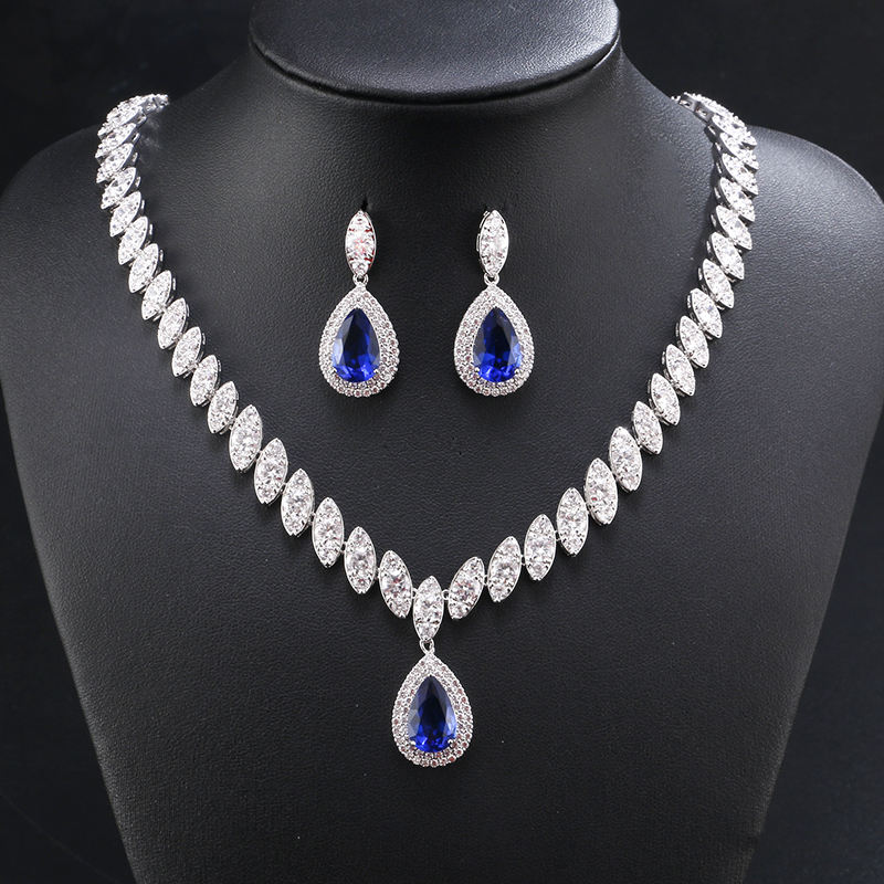 SP057 White Blue Stone