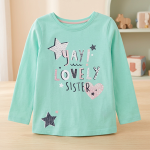 Lote de Excedentes de Envío de Bangladesh: Camiseta de Manga Larga de Algodón Multicolor con Estampado de Estrellas y Palabras de Amor para Niñas, Marca Propia, Colección Primavera - Product Image 3