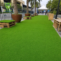 Clôture en gazon artificiel, panneaux muraux en faux gazon, tapis synthétique en rouleau pour la décoration de jardin et de paysage