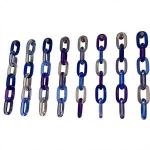 Eslabones de Cadena de Resina Coloridos, Escultura Artística, Decoración Moderna para el Hogar, Pieza Decorativa de Resina Fundida de Forma Irregular, Hecha a Mano por Fci - Product Image 1