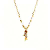 Collier pour filles en acier inoxydable PVD étanche, avec breloque poisson en émail coloré et perle, thème Océan d'été, pour les vacances à la plage