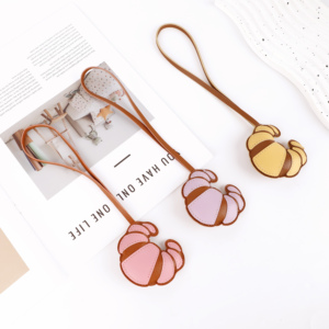 Креативный многослойный патч ручной работы из искусственной кожи, круассан, хлеб, брелок, брелок, мультяшный автомобильный брелок, модная сумка, подвеска - Product Image 1