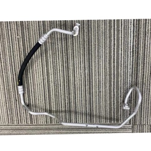 Tubo de línea de descarga de manguera de A/C para REN/AULT ARKA/NA CAPT/UR DUS/TER I.II 1,6 16V OEM # 924400143R 9244500Q2C 924409118R - Product Image 2