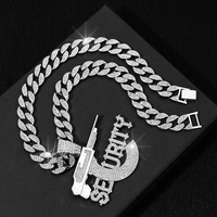 Collier pistolet Hip Hop avec initiales pendentif garçon américain chaîne cubaine diamant perle alliage de zinc pour anniversaires chrétiens