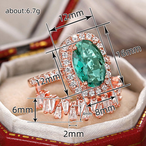 Set di Anelli Abbinati con Design Geometrico Trapezoidale per Donne - Product Image 4