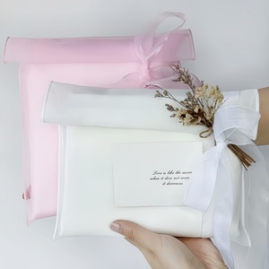 En gros, Sacs enveloppe en organza de soie écologiques et durables pour le rangement de vêtements et foulards, en fil mat, 7 pouces, personnalisables - Product Image 3
