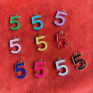Dijes de aleación de metal para fabricación de joyas, 5 charms de diseño con número personalizado, <span class=keywords><strong>10</strong></span> colores de esmalte - Product Image 2