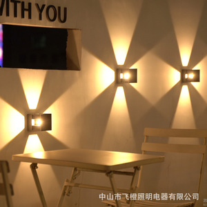 Lámpara Solar de Pared de 4W con Control Remoto, 16 Horas de Duración, Iluminación Decorativa para Exteriores - Product Image 1