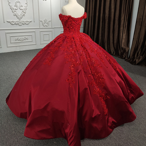 Vestido de Quinceañera DY1106 Moderno, Color Rojo Satinado, Hombros Descubiertos, Encaje, Lentejuelas, Talla Grande, para Fiesta de 15 Años - Product Image 5