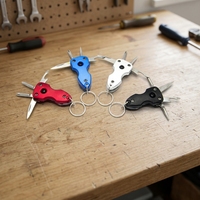 Porte-clés multifonction portable en forme de gourde avec lumière LED, tournevis et ouvre-bouteille pour usage quotidien et travaux manuels DIY