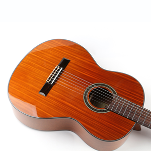 Guitarra Clásica de Alta Calidad Hecha a Mano de 39 Pulgadas, Tamaño 4/4, Tapa de Cedro Sólido, Fondo y Lados de Sapele, Hecha en China - Product Image 4