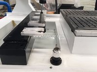 Petite machine de routeur CNC avec changeur d'outils automatique