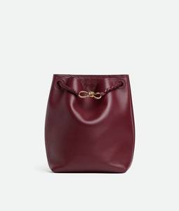 Sac seau Bottega BV Andiamo, sac seau en cuir de veau soyeux avec détail de nœud signature et bandoulière coulissante Veneta - Product Image 6