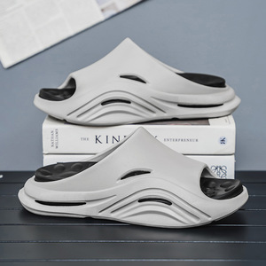 รองเท้าแตะลำลองผู้ชายแบบหนาพื้นหนา สไตล์ใหม่ สำหรับฤดูร้อน รองเท้าแตะชายหาดทันสมัยสำหรับกิจกรรมกลางแจ้ง รองเท้าสลิปเปอร์ผู้ชาย สไตล์อินเทรนด์ - Product Image 6