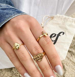 Anello Minimalista a Forma di Cuore Jietao per Donne, Anello 'Dio è Amore' in Acciaio Inossidabile, Gioiello Personalizzato, Regalo di Anniversario - Product Image 2