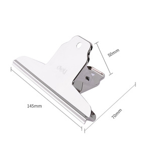 Deli 9531 - Paquete de 4 clips metálicos de 145 mm para sujetar tickets, recibos y exámenes - Product Image 4