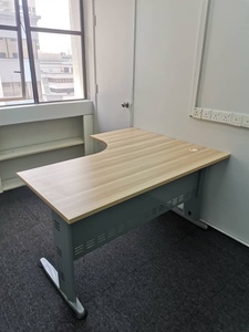 โต๊ะทำงานรูปตัวแอลทันสมัย ขาโลหะ ผิวเมลามีน ดีไซน์ทนทาน สำหรับใช้งานในสำนักงานองค์กรและที่บ้าน AY - Product Image 4