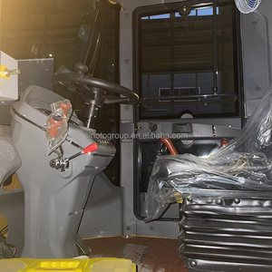 Phức tạp địa hình xây dựng đường bộ quét <span class=keywords><strong>Skid</strong></span> chỉ đạo 90-110hp bể nước closed-Type quét cho chất thải Bộ sưu tập - Product Image 5